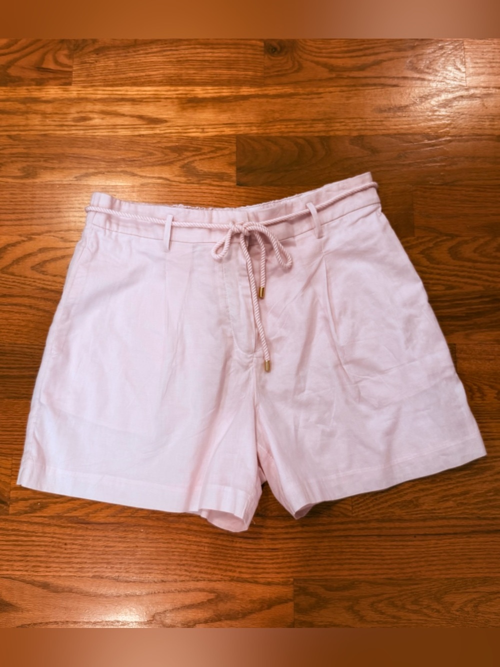 Ann Taylor Weekend NWOT Belted Shorts Size 10